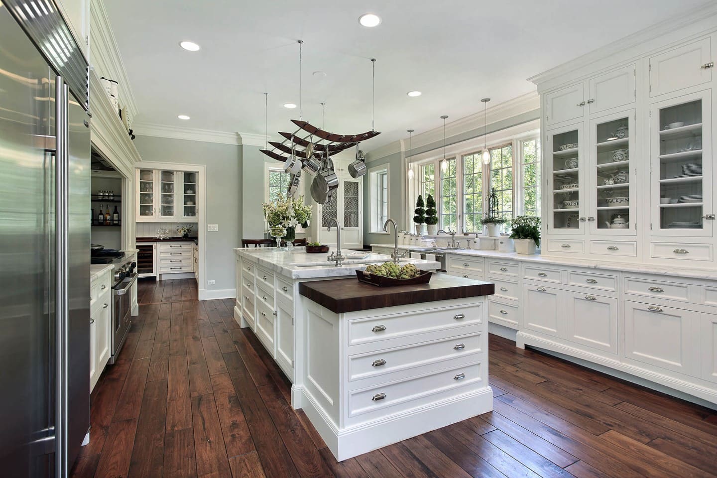 r25-5e834f010d9871546cfc8ebaluxury-kitchen-2-houston-realtors-houston-properties.jpg